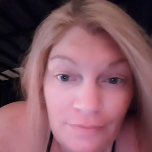 Meet your Posher, Candice